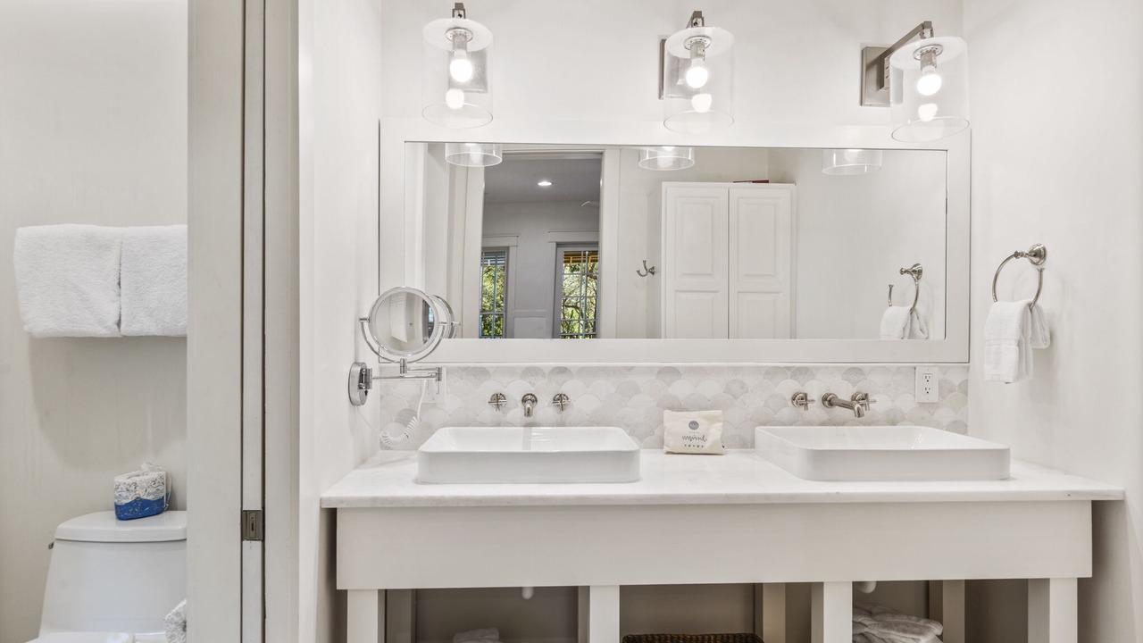 Photo of Bathroom in Watercolor