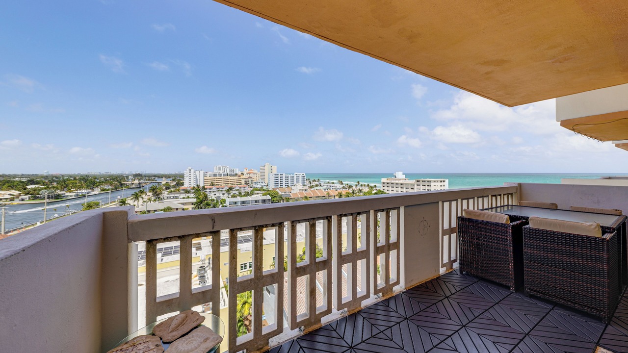 Photo of Patio Balcony in Hollywood South Central Beach