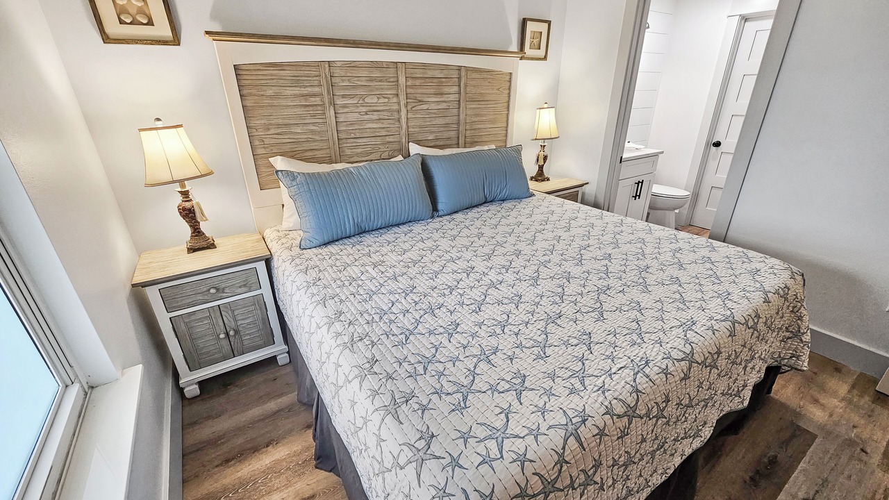 Photo of Bedroom in Miramar Beach