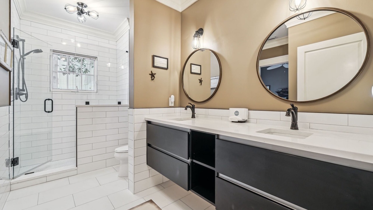 Photo of Bathroom in Watercolor