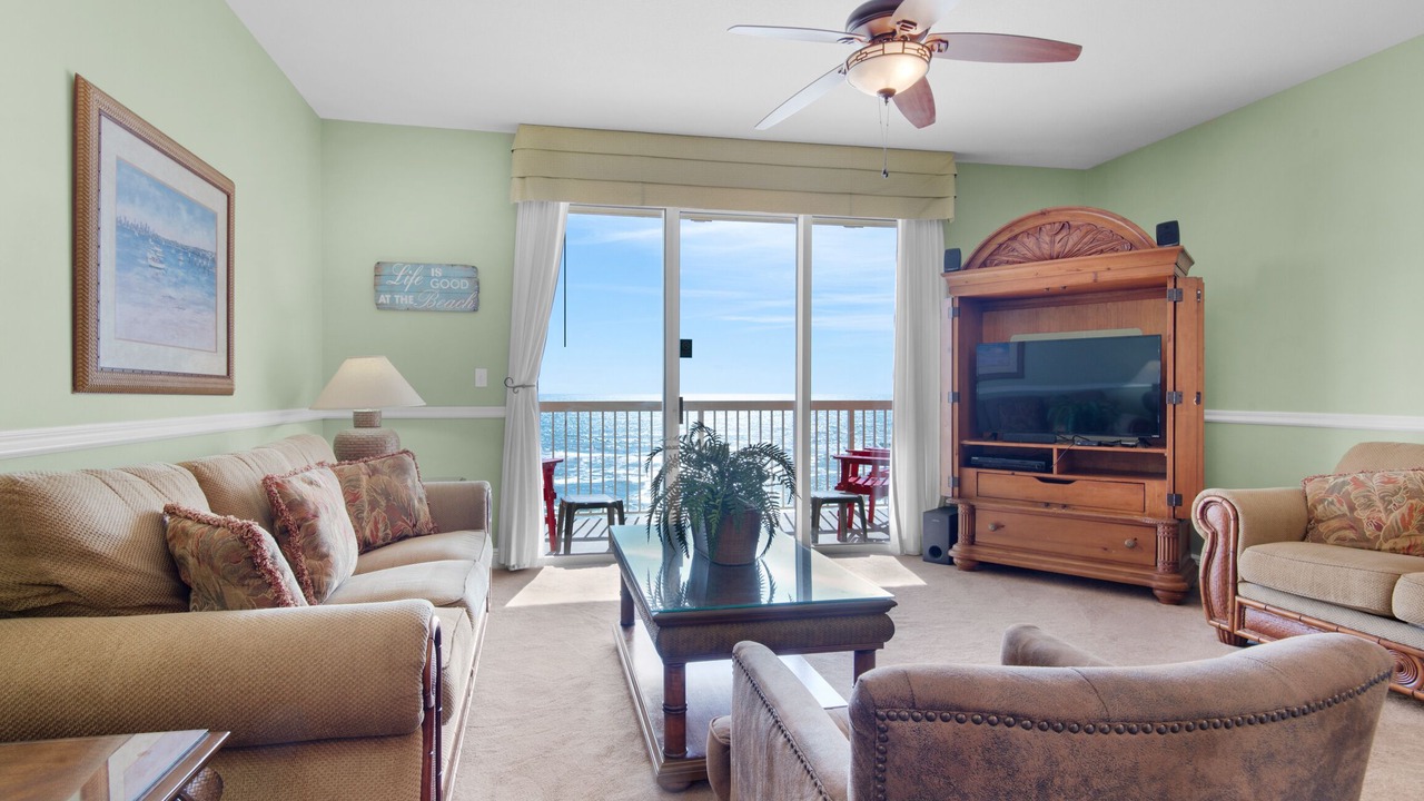 Photo of Livingroom in Miramar Beach
