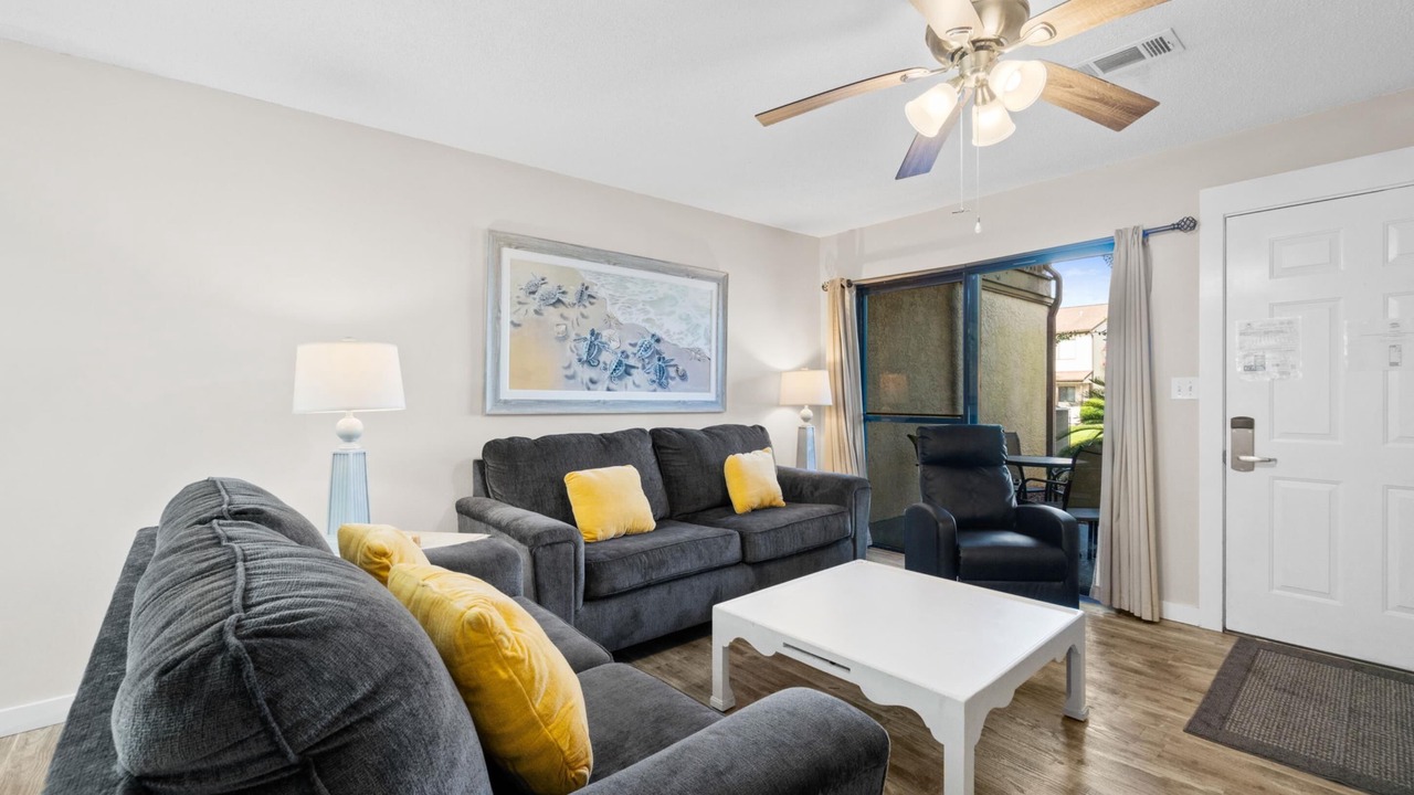Photo of Livingroom in West Panama City Beach