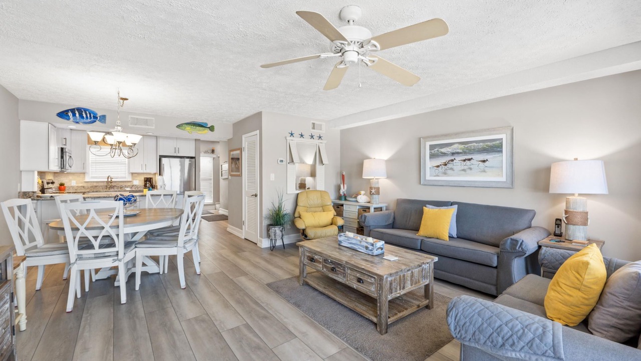 Photo of Livingroom in West Panama City Beach