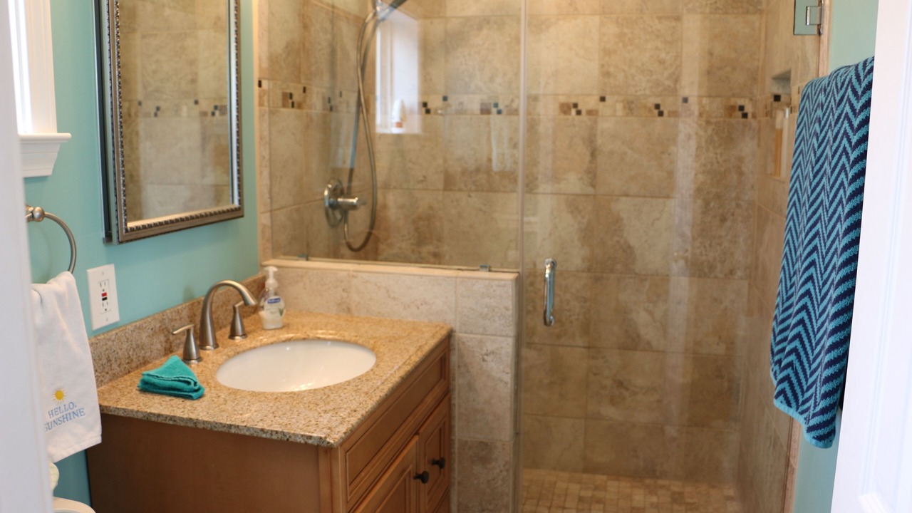 Photo of Bathroom in Lower Grand Lagoon