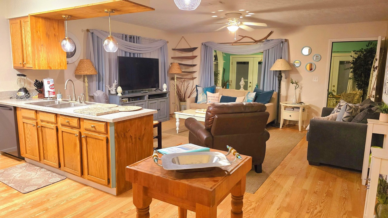 Photo of Livingroom in Kiska Beach