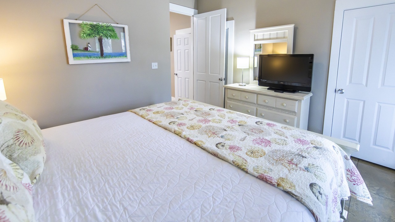 Photo of Bedroom in Village of Sugar Beach
