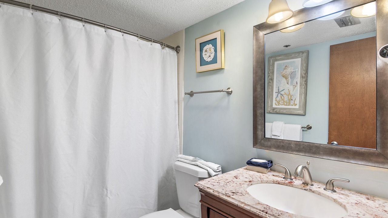 Photo of Bathroom in Holiday Isle