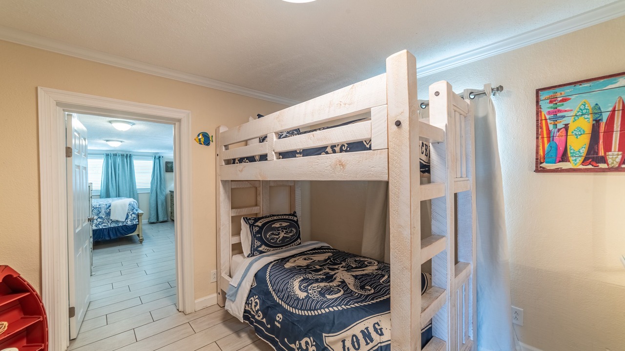Photo of Bedroom in Biltmore Beach