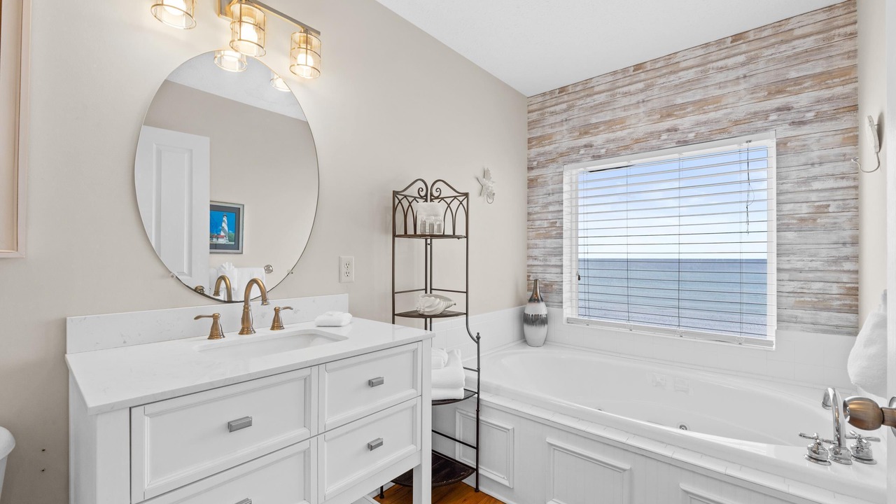 Photo of Bathroom in West Panama City Beach