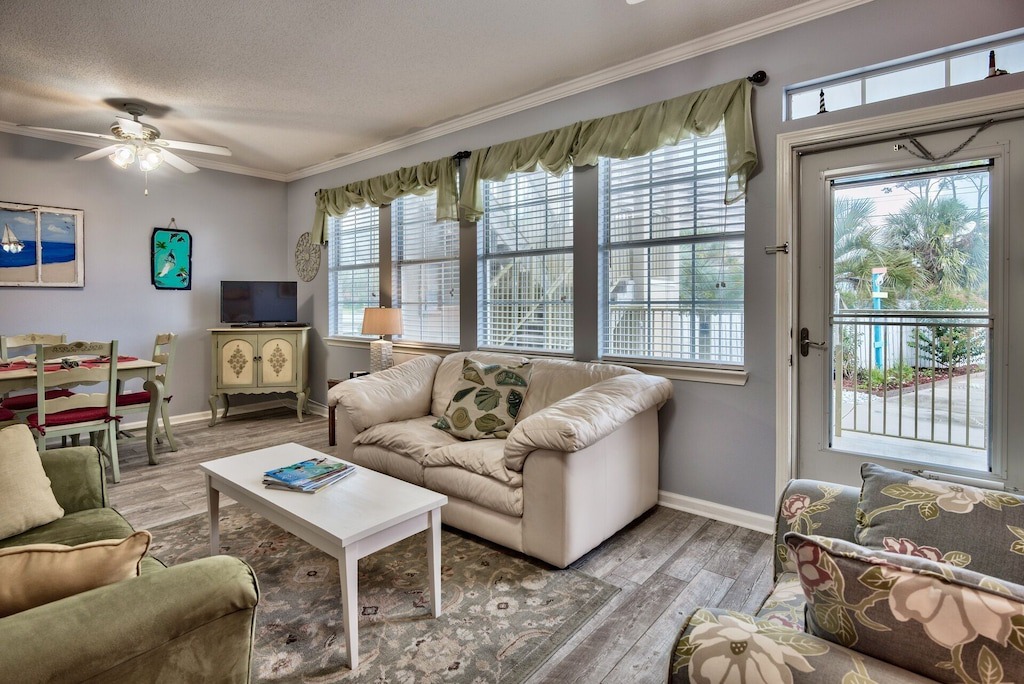 Photo of Livingroom in Miramar Beach