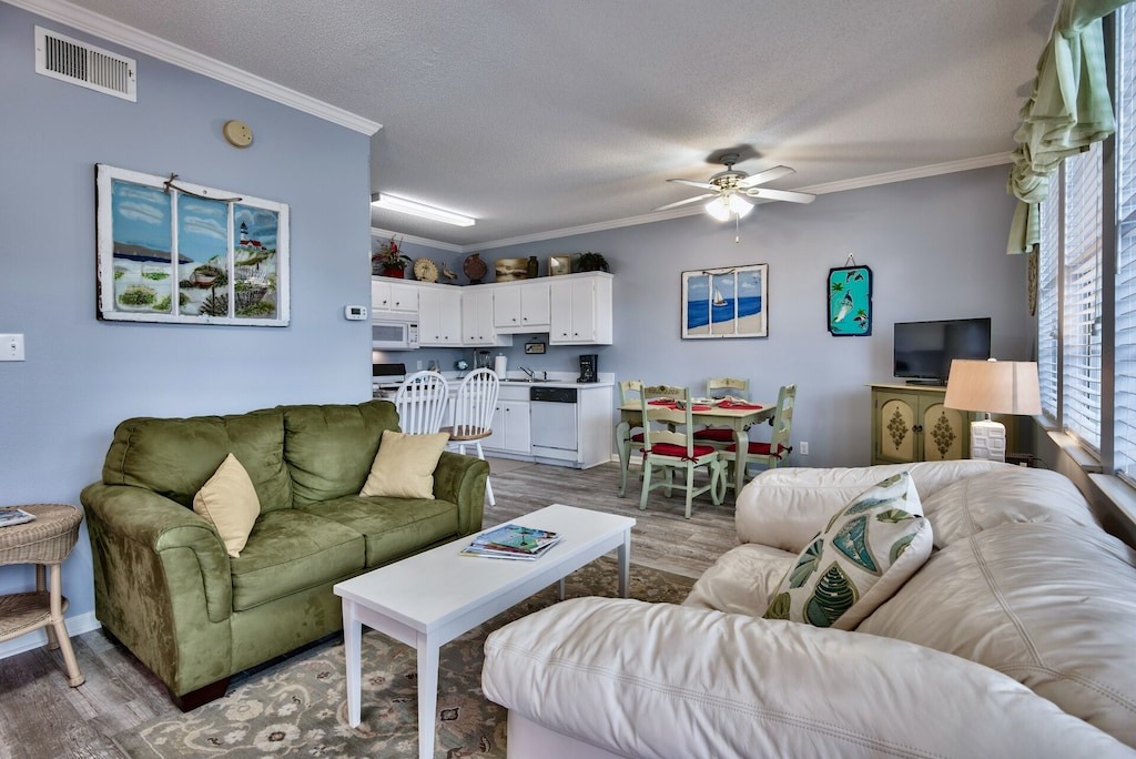 Photo of Livingroom in Miramar Beach