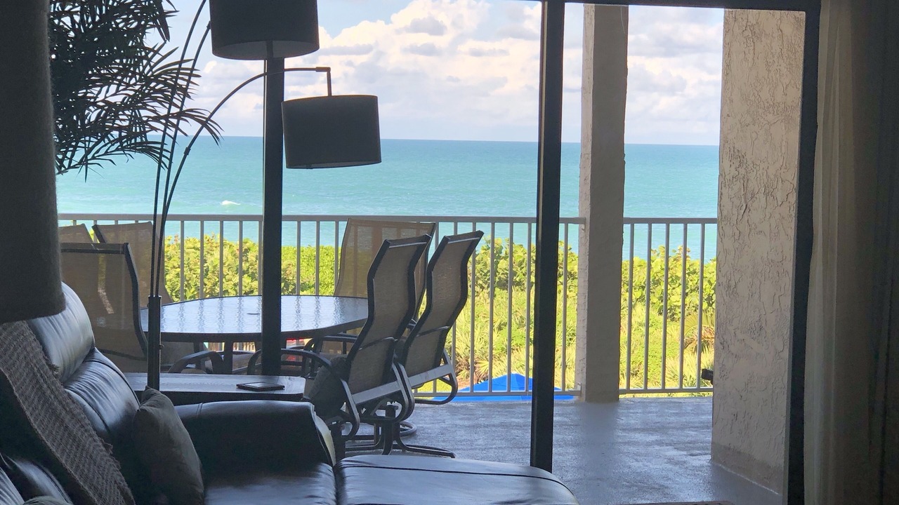 Photo of Livingroom in Stuart