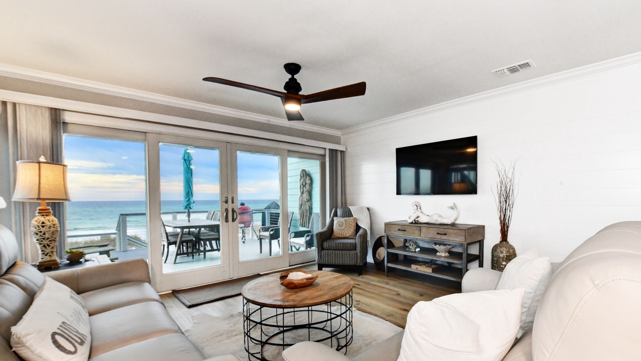 Photo of Livingroom in Laguna Beach Estates