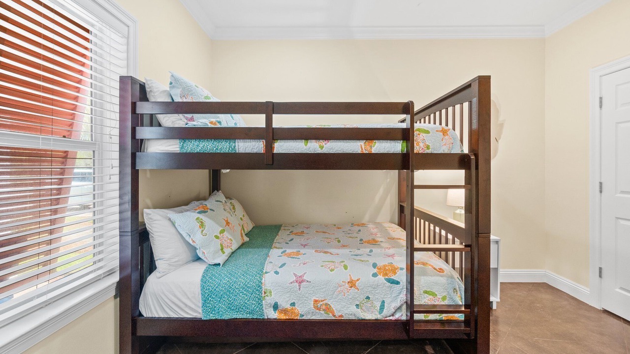 Photo of Bedroom in Crystal Beach