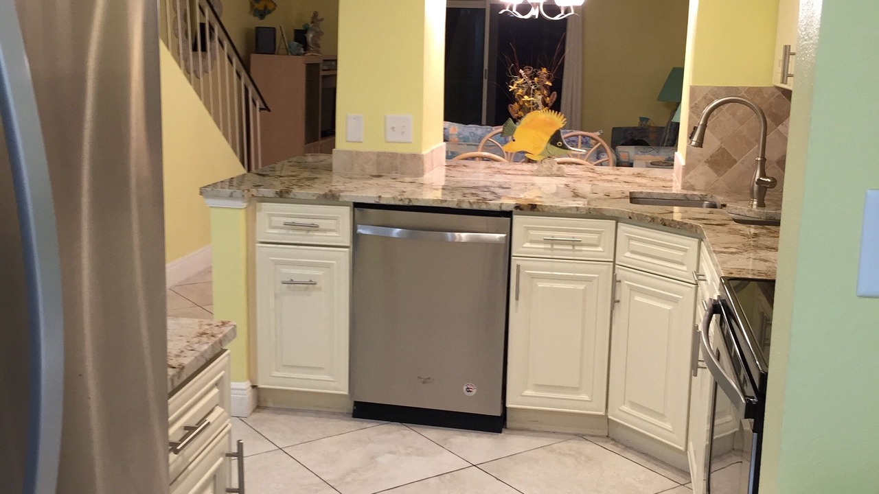 Photo of Kitchen in Lower Grand Lagoon