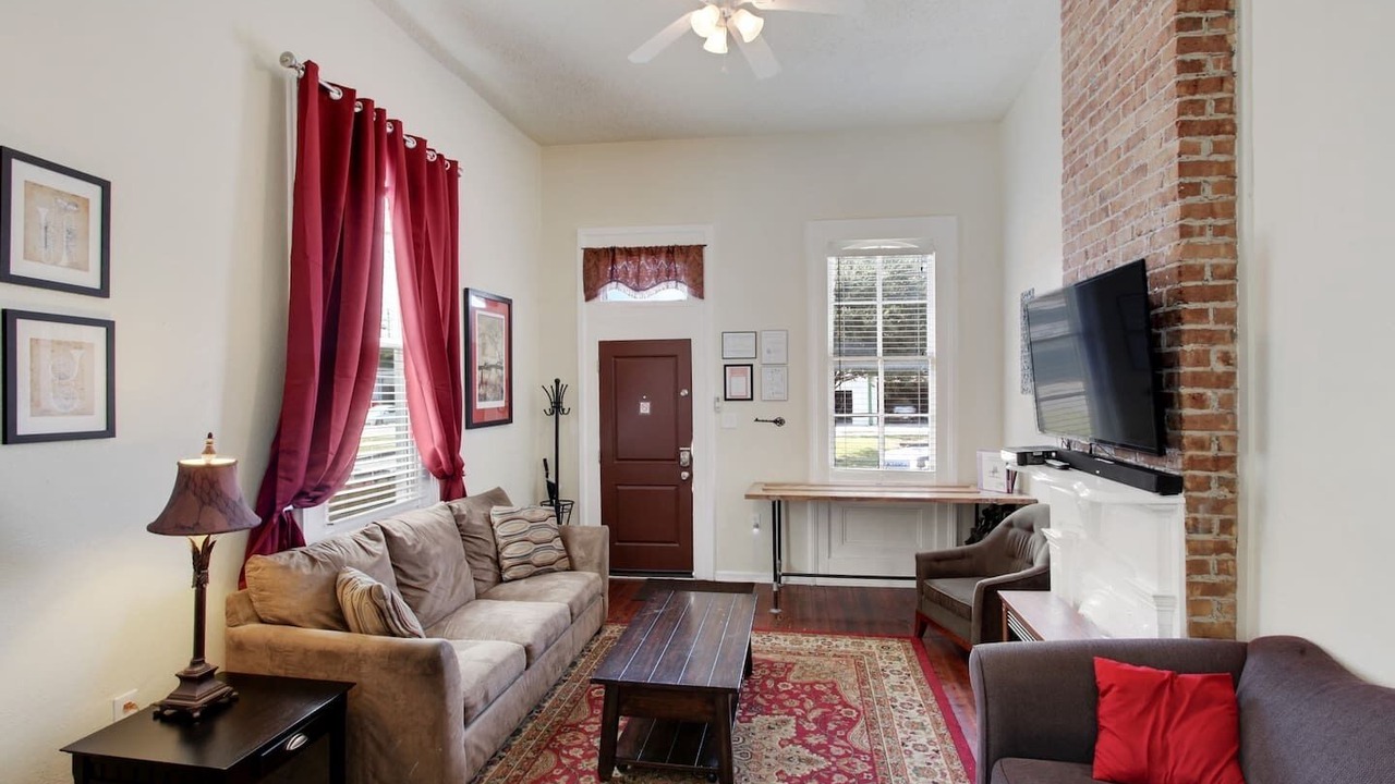 Photo of Bedroom in Tulane - Gravier