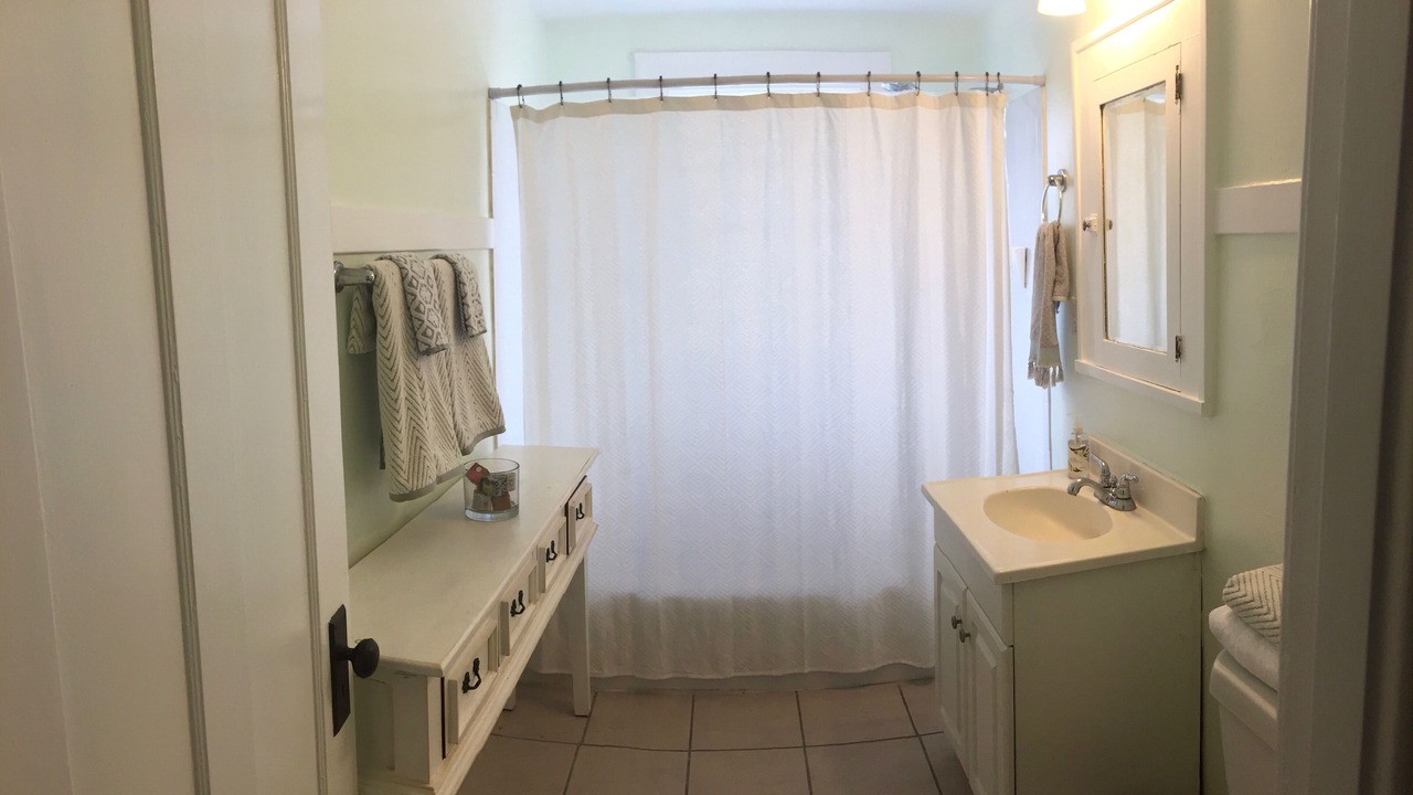 Photo of Bathroom in Broadmoor