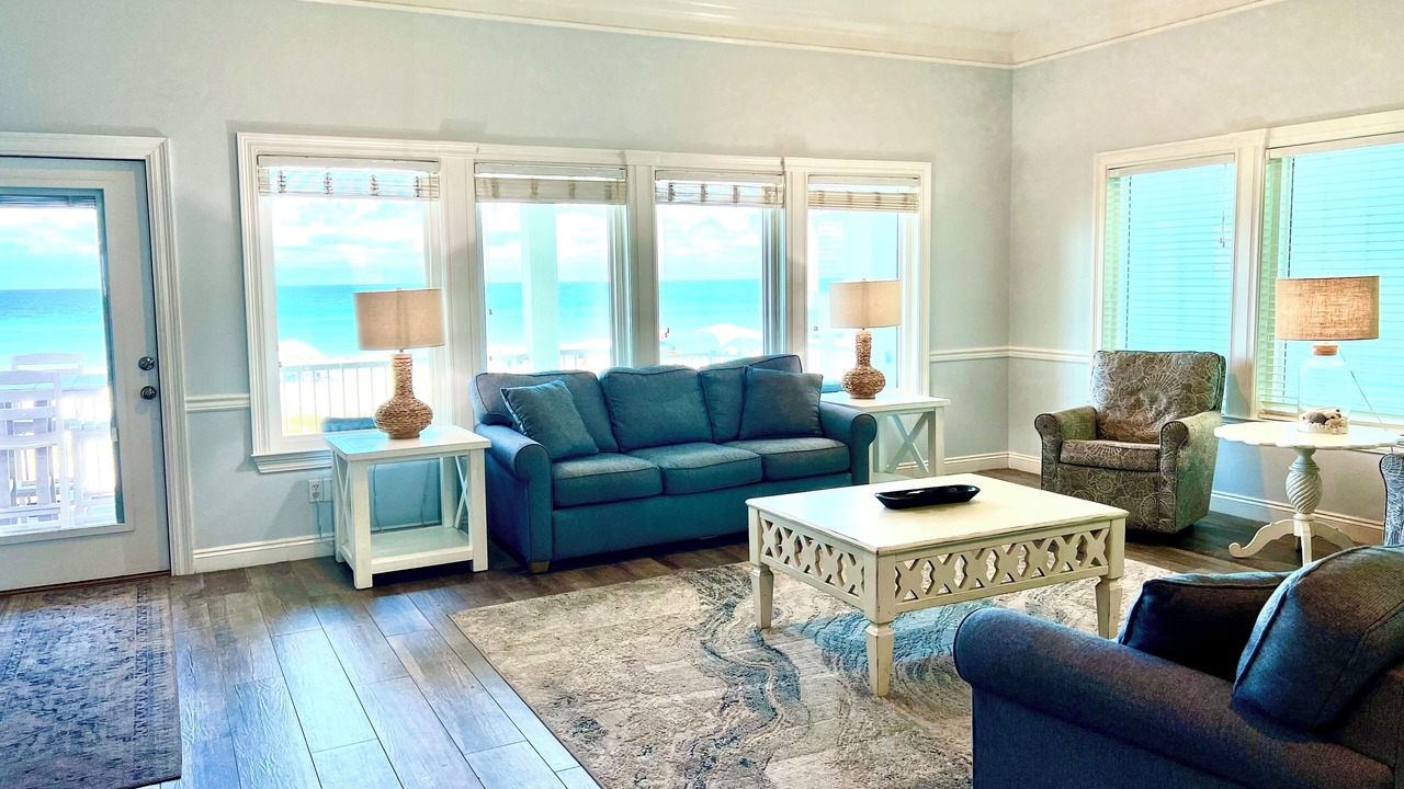 Photo of Bedroom in Laguna Beach Estates