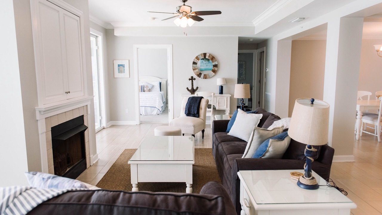 Photo of Livingroom in Silver Sands Beach