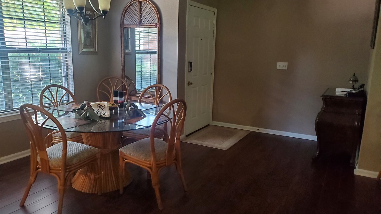 Photo of Bedroom in Mary Esther
