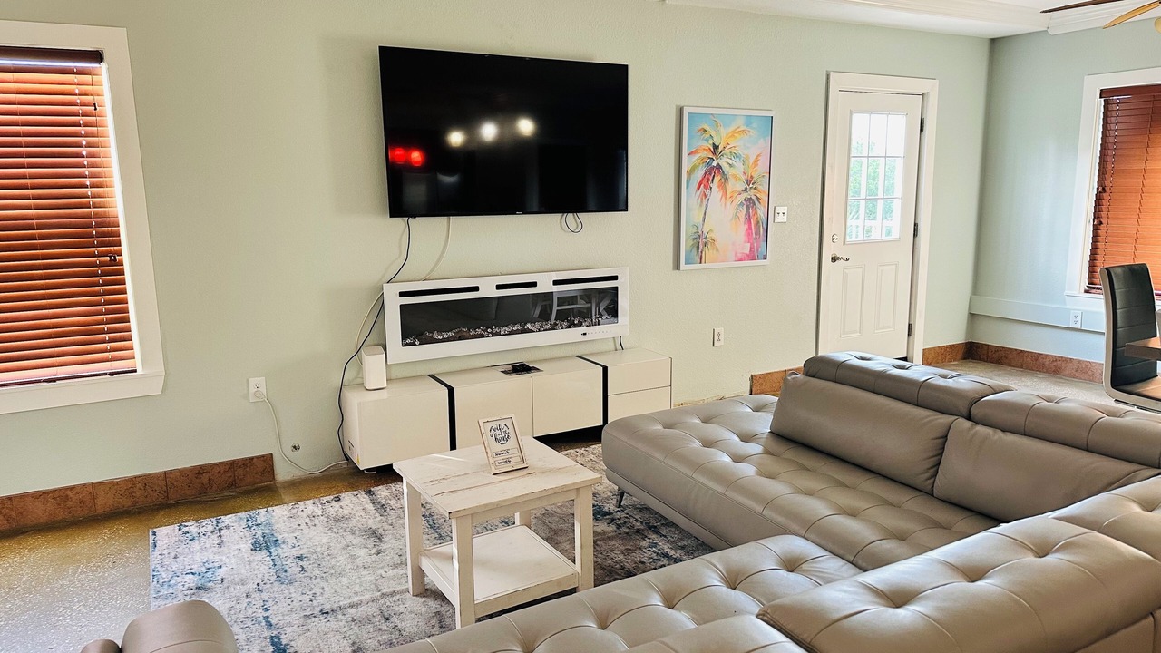 Photo of Livingroom in Bid-a-wee Beach