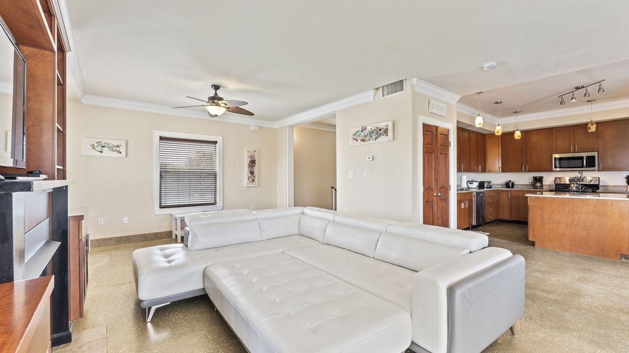 Photo of Livingroom in Bid-a-wee Beach