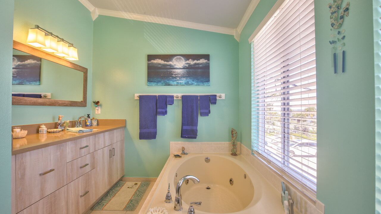 Photo of Bathroom in Alligator Point