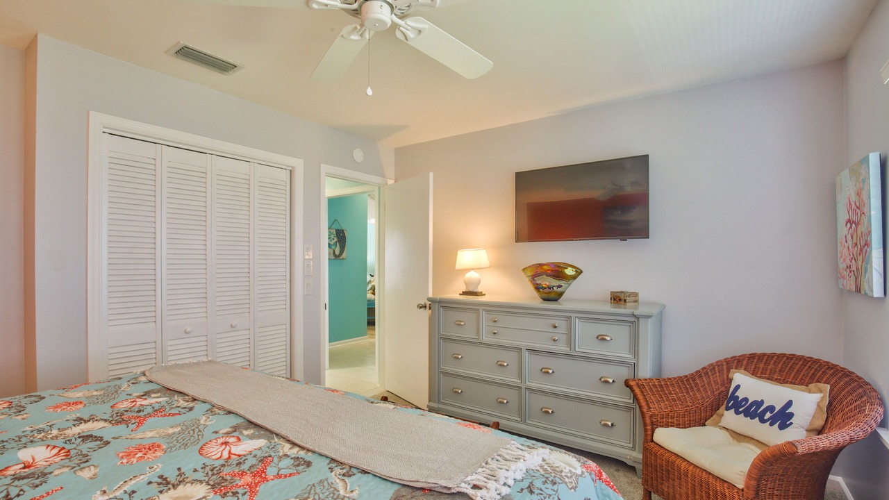 Photo of Bedroom in Alligator Point
