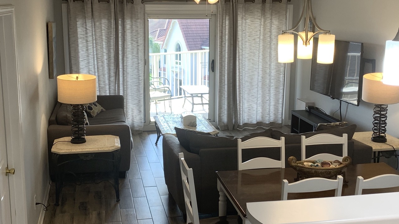 Photo of Livingroom in Miramar Beach