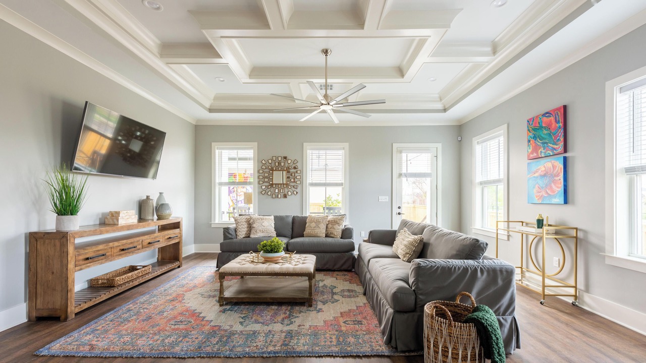 Photo of Livingroom in Mid-City