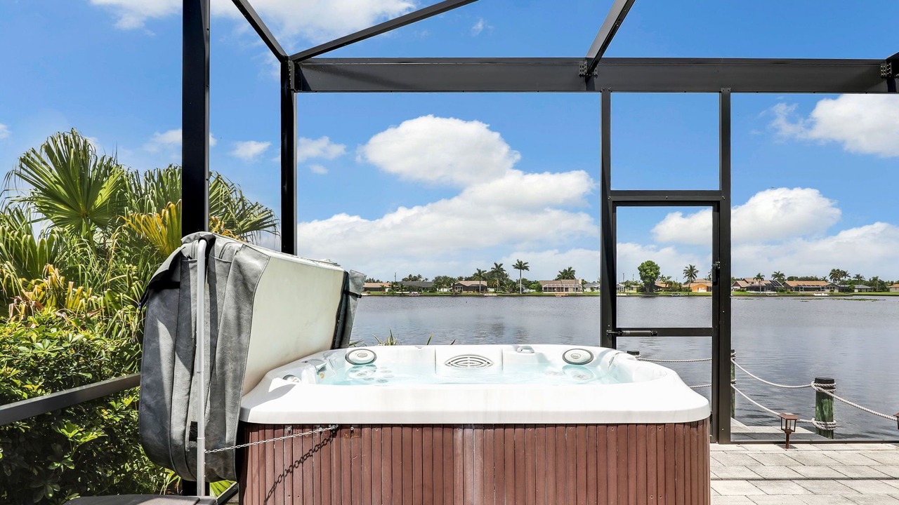 Photo of Outdoor in Pelican