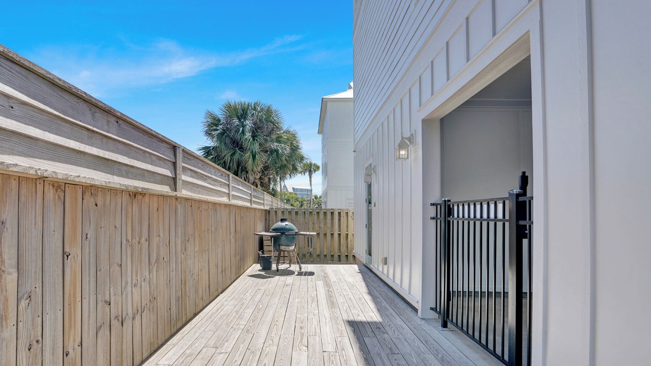 Photo of Outdoor in Laguna Beach Estates