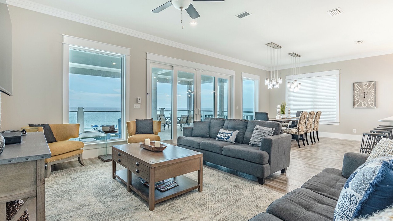 Photo of Bedroom in Laguna Beach Estates