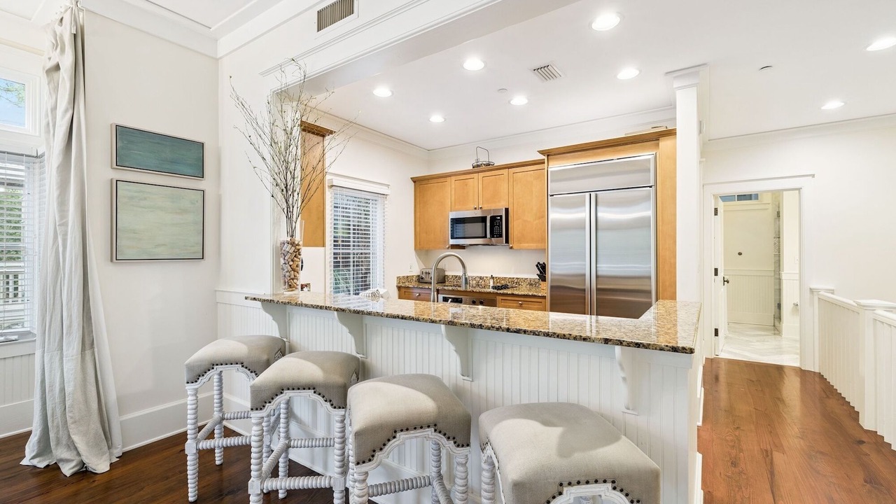 Photo of Kitchen in Beach District