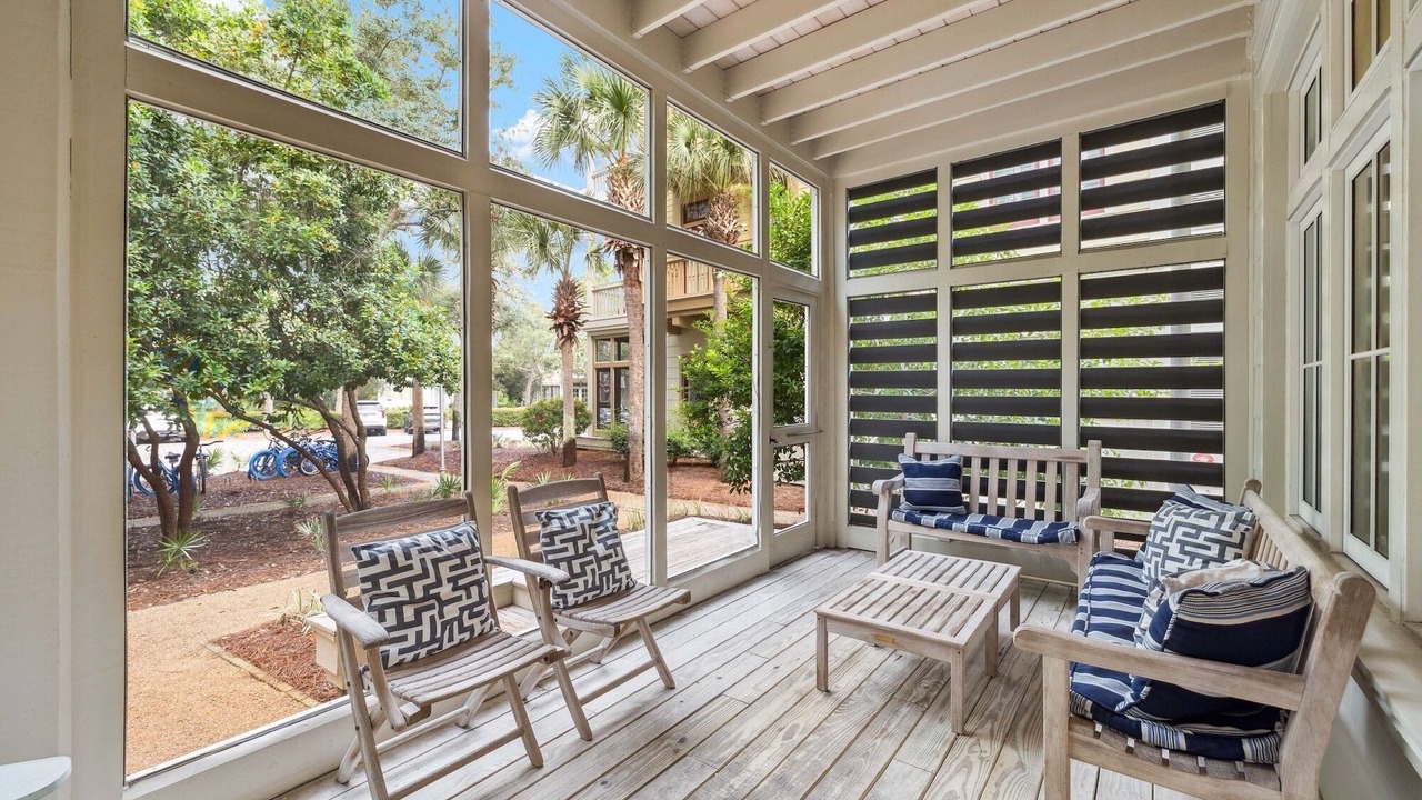Photo of Patio Balcony in Beach District