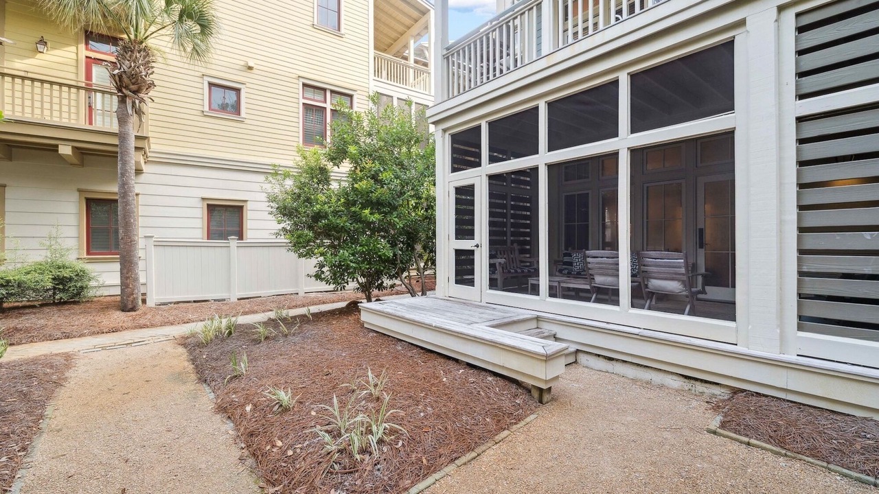 Photo of Patio Balcony in Beach District