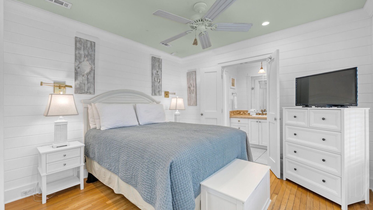 Photo of Bedroom in Seaside