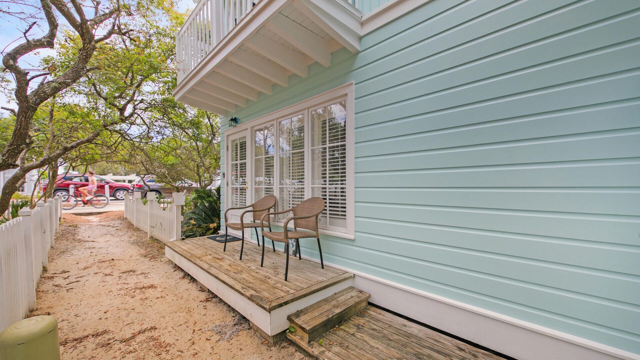 Photo of Patio Balcony in Seaside