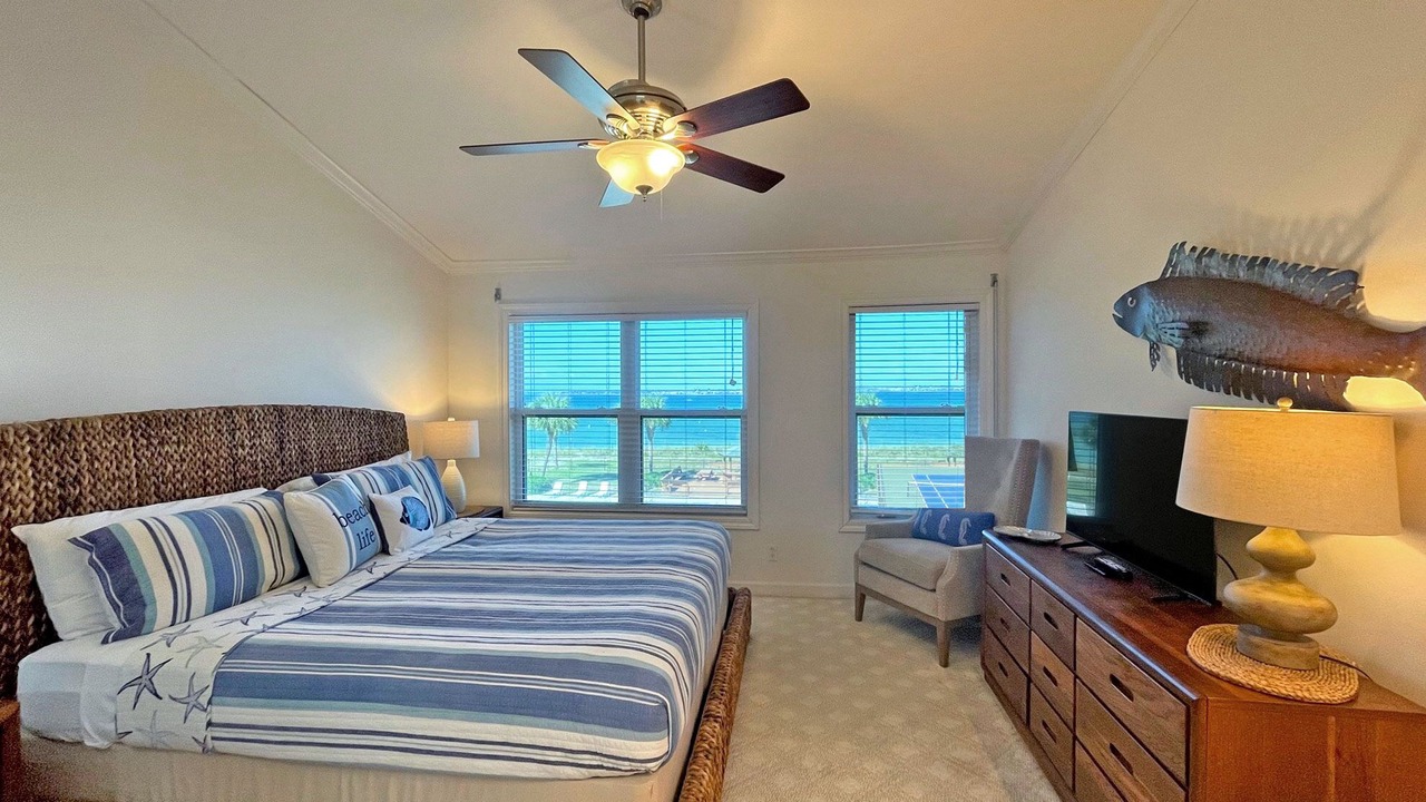 Photo of Bedroom in Pensacola Beach