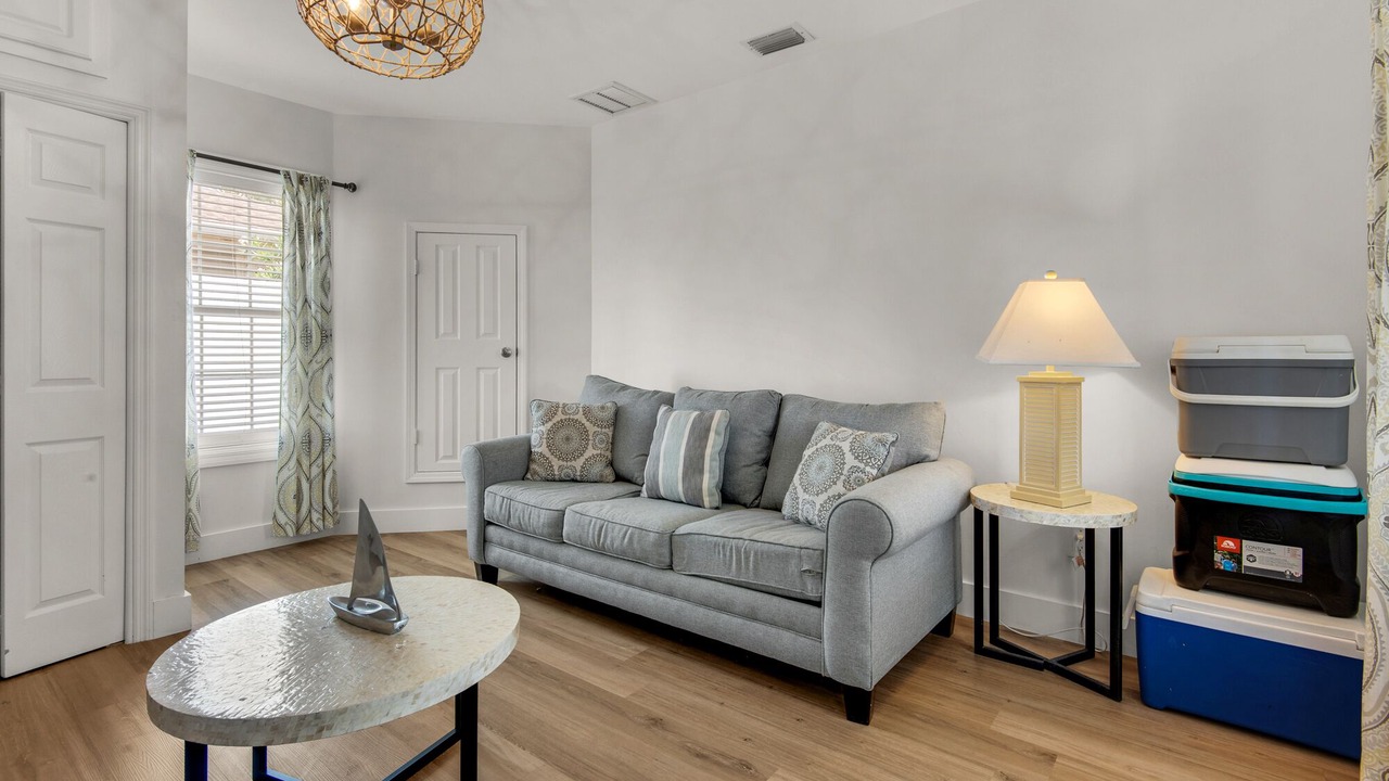 Photo of Livingroom in Bahama Beach