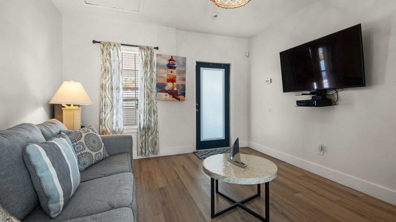 Photo of Livingroom in Bahama Beach