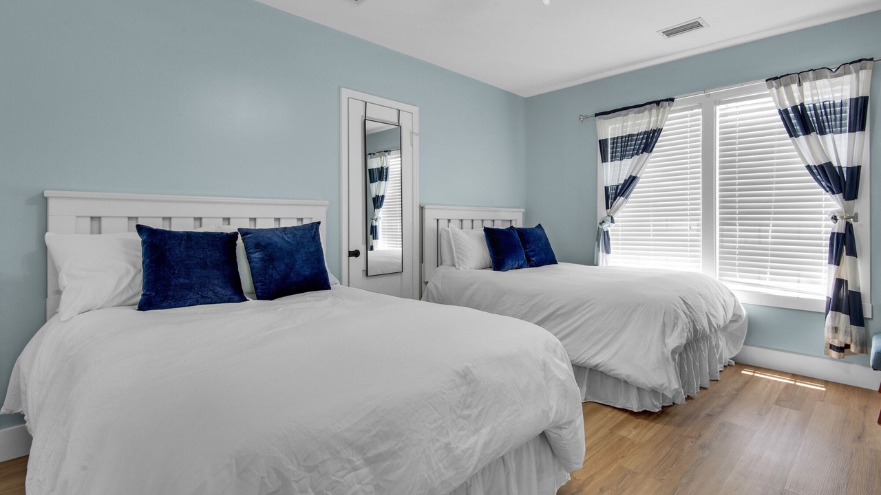 Photo of Bedroom in Bahama Beach