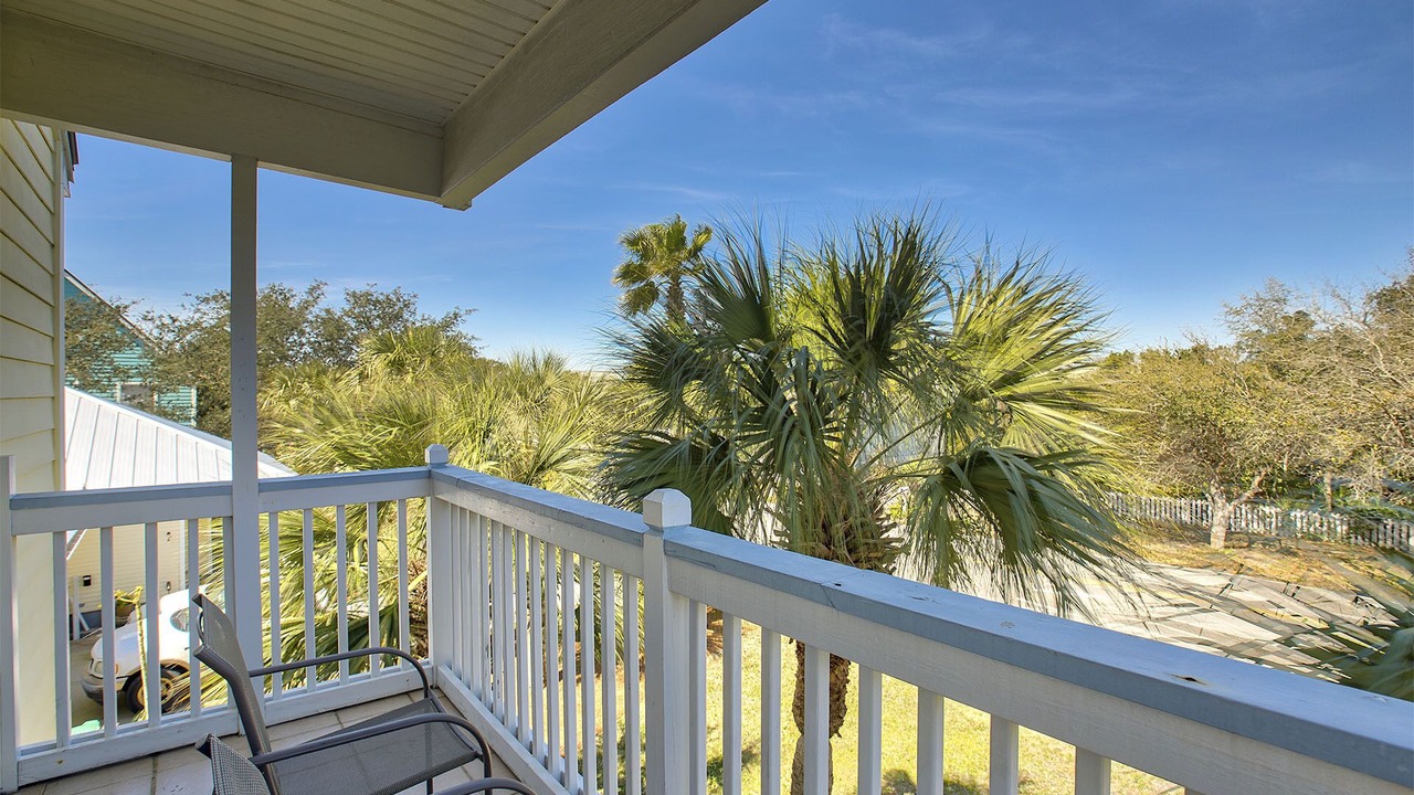 Photo of Patio Balcony in Clipper Cove