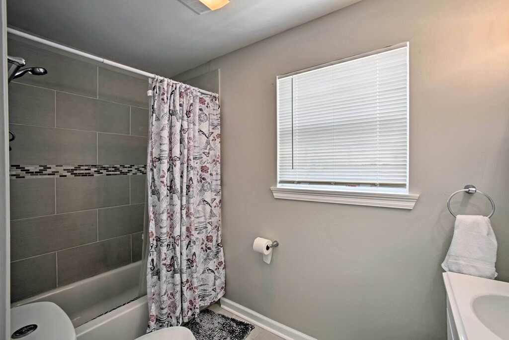 Photo of Bathroom in Saint Claude