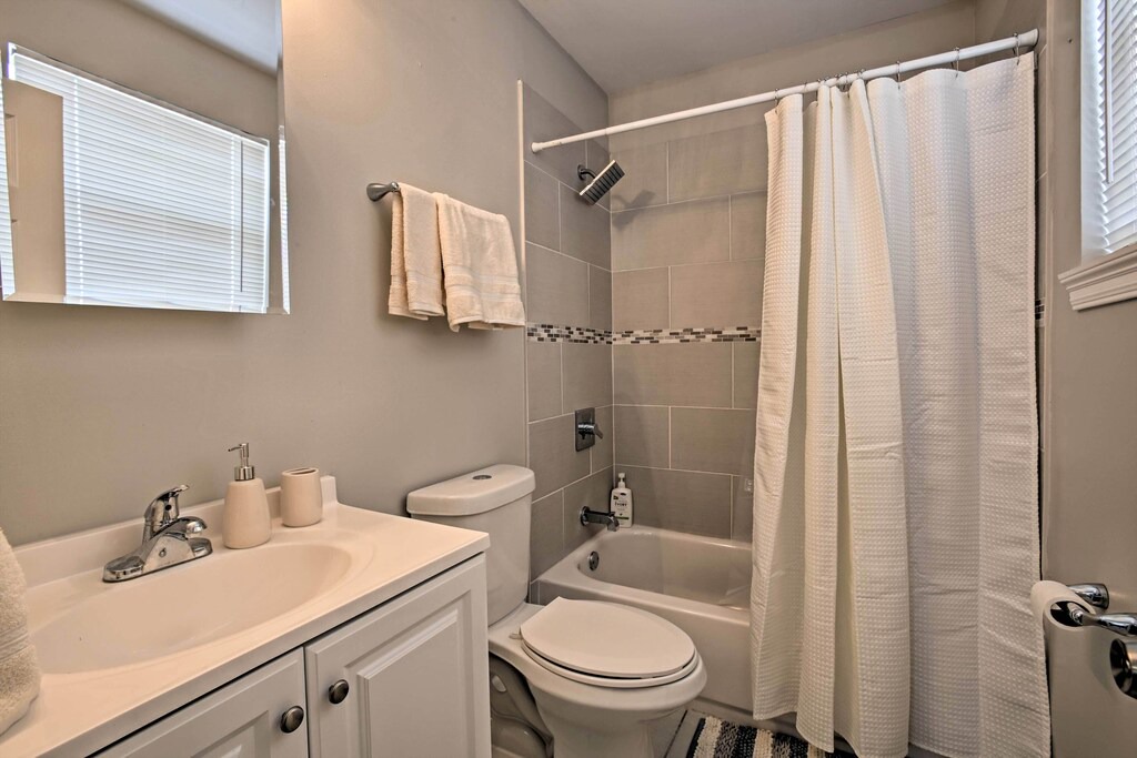 Photo of Bathroom in Saint Claude