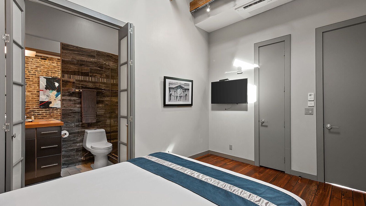 Photo of Bedroom in Central Business District