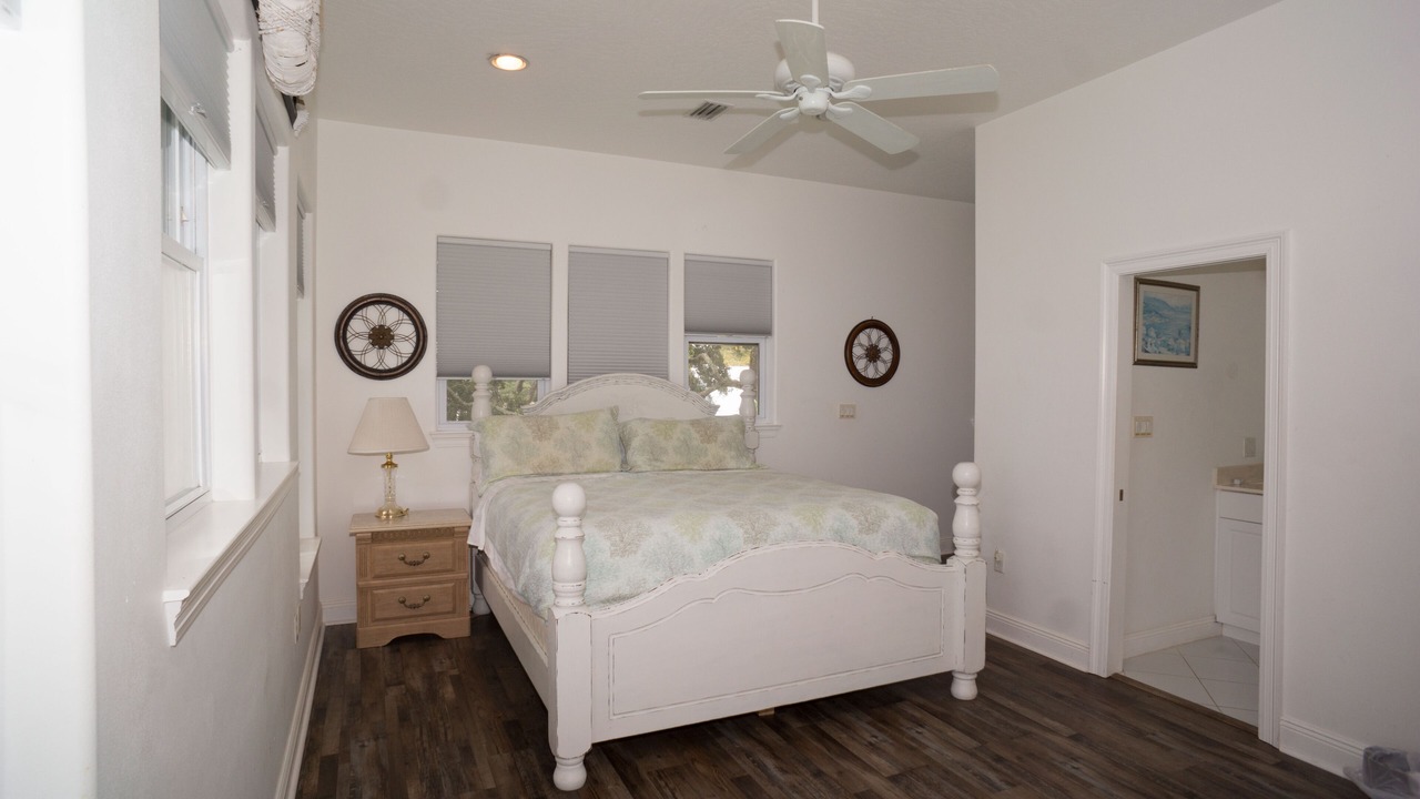 Photo of Bedroom in Mary Esther