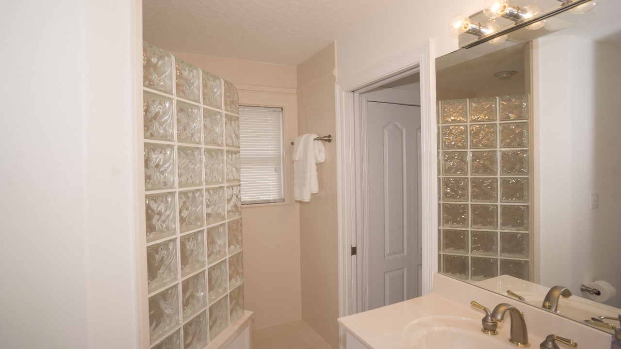 Photo of Bathroom in Mary Esther