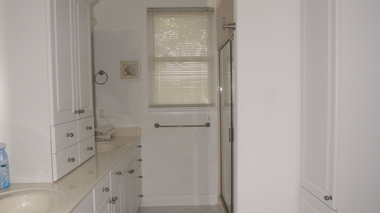 Photo of Bathroom in Mary Esther
