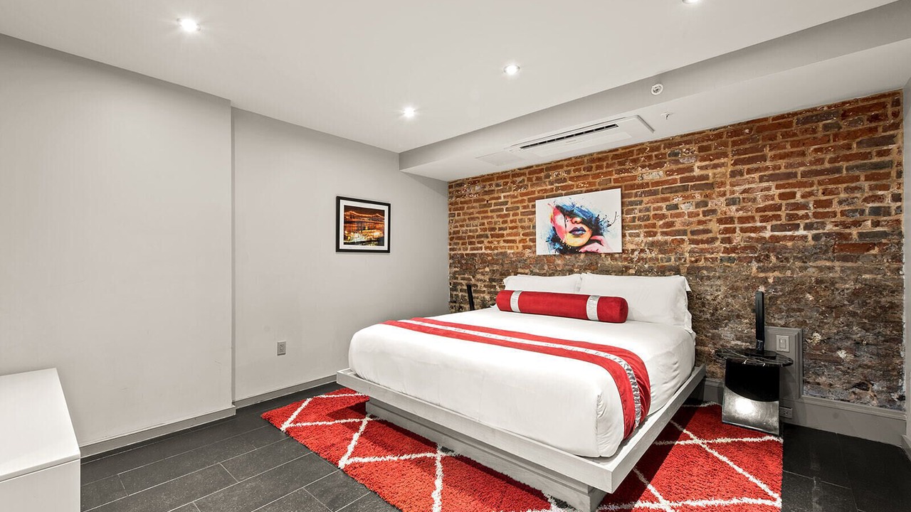 Photo of Bedroom in Central Business District